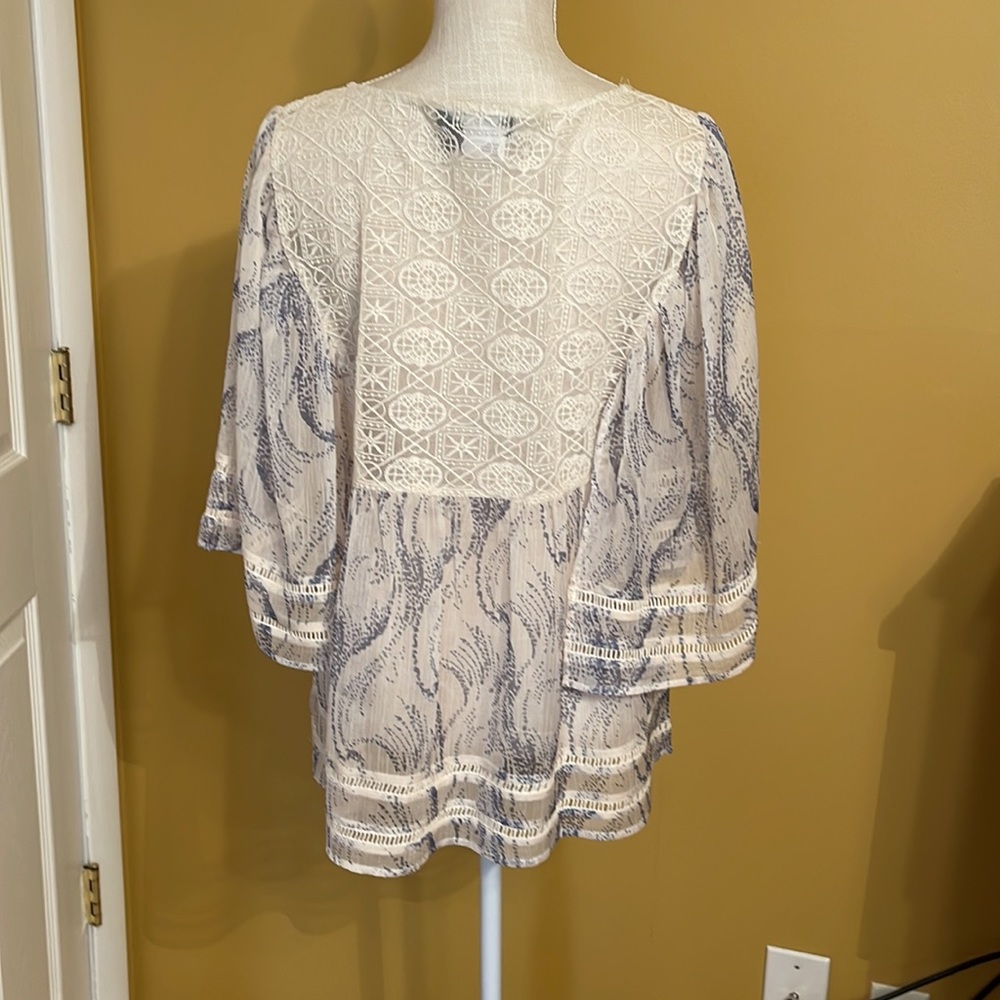 Top - Picture 2 of 5